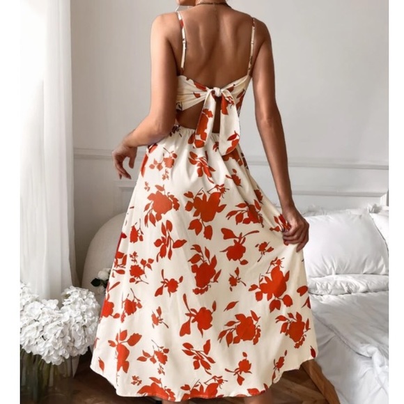 Boho blue white floral print tie back cami maxi dress - Picture 3 of 10